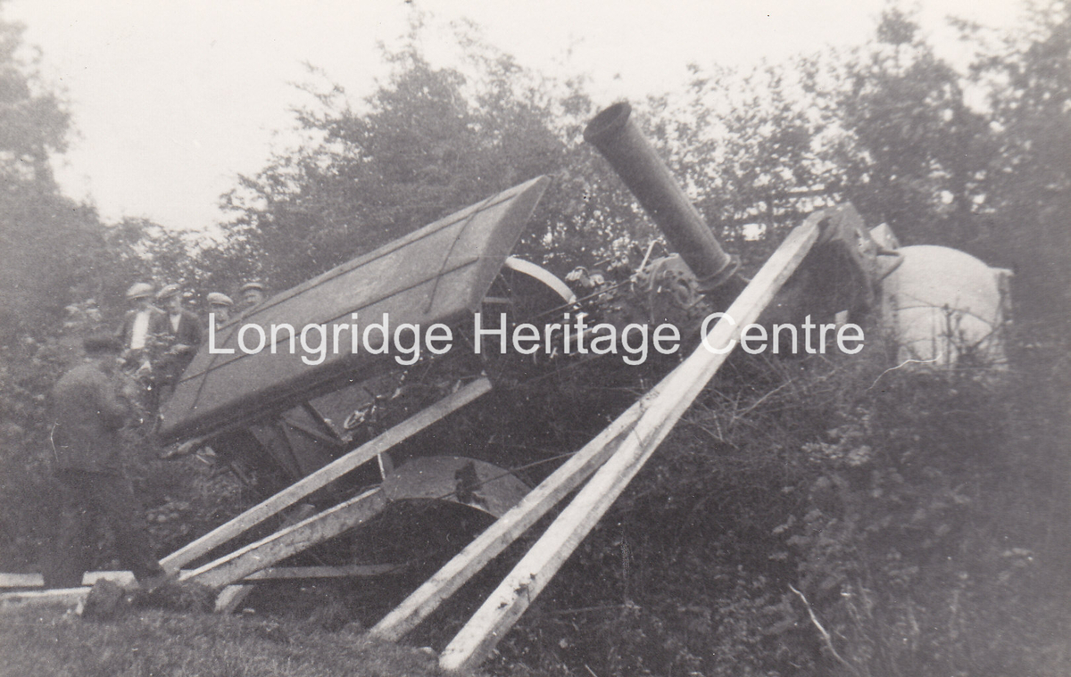 171B - Steam Roller - Roller in a ditch near Old Hive - 1931
